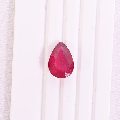 RUBY PEAR SHAPE 10 CRT