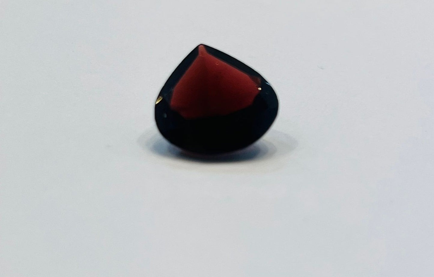 Red garnet (rakt mani)