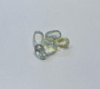 White sapphire