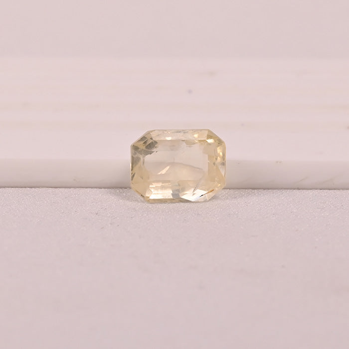 YELLOW SAPPHIRE GEM STONE CEYLON BUGGETT