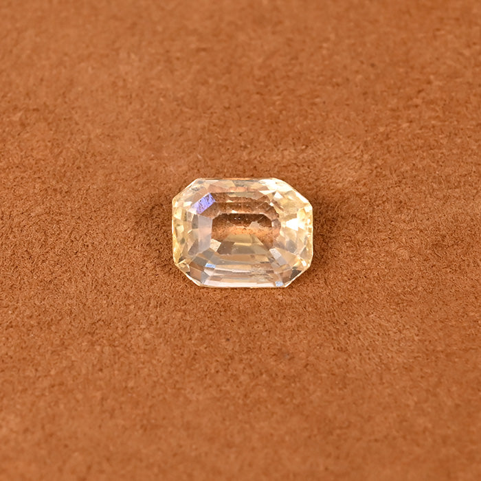 YELLOW SAPPHIRE GEM STONE CEYLONE EMERALD CUT 4.19 CRT