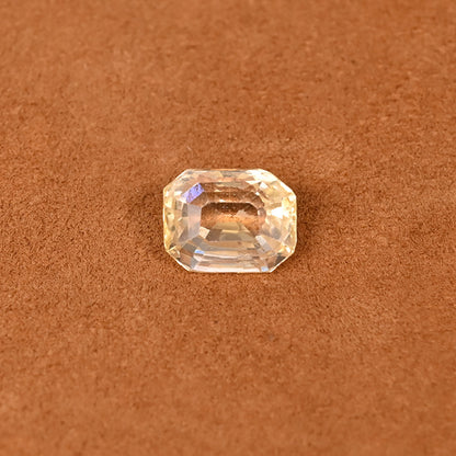 YELLOW SAPPHIRE GEM STONE CEYLONE EMERALD CUT 4.19 CRT