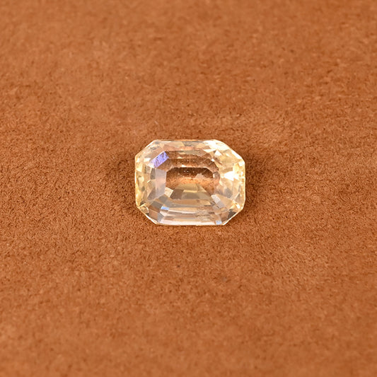 YELLOW SAPPHIRE GEM STONE CEYLONE EMERALD CUT 4.19 CRT