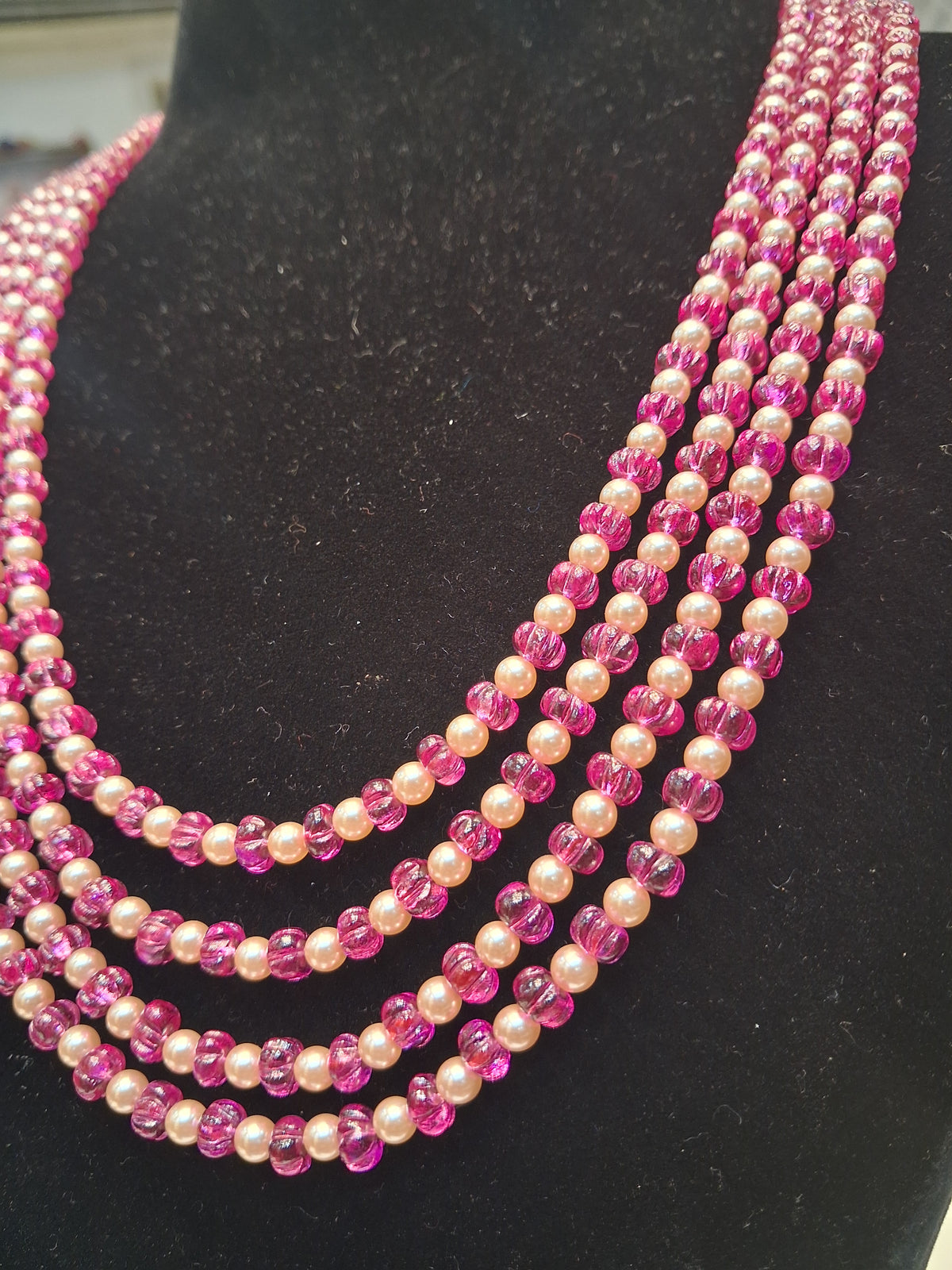 PINK PUMPKIN (MANULU)BEADS