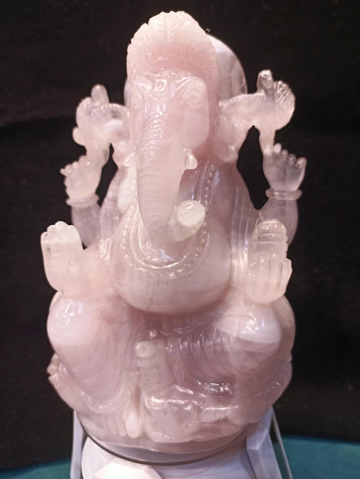 ROSE QUARTZ GANESH IDOL